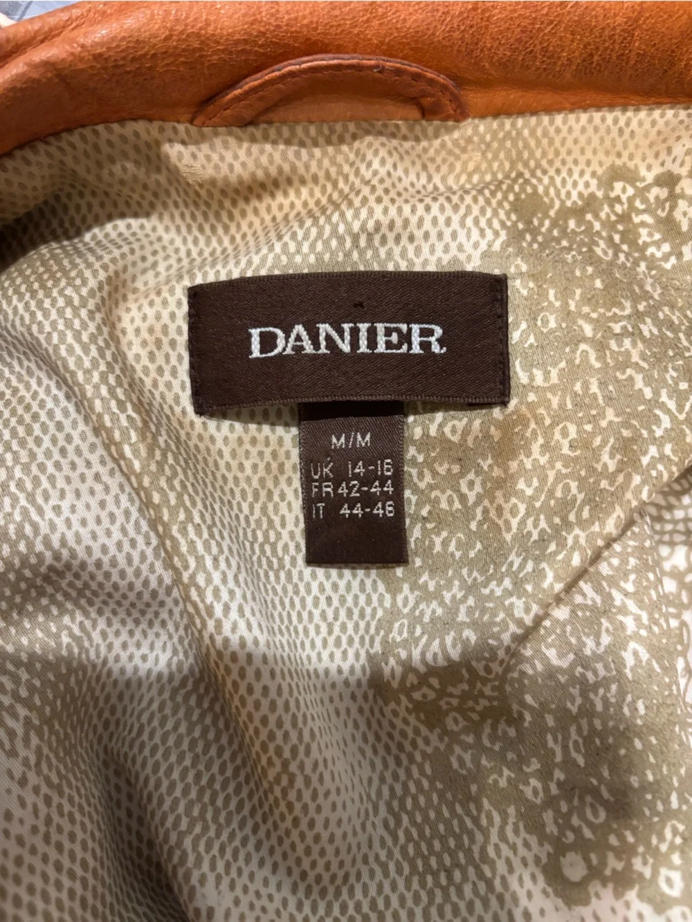 Danier Tan Leather Button-Front Jacket - Picture 10 of 16